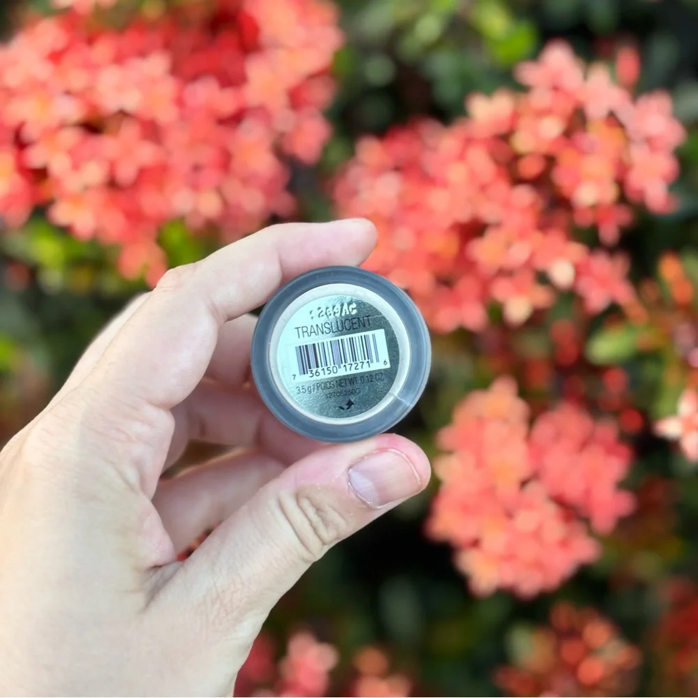 NWOT Laura Mercier Mini Translucent Powder